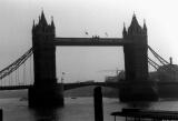 01_tower_bridge_mit_pfosten